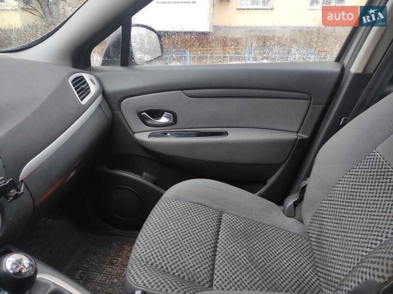 Мінівен Renault Grand Scenic 2011 в Києві