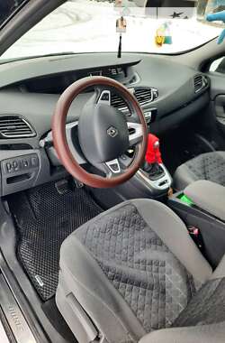 Мінівен Renault Grand Scenic 2011 в Збаражі