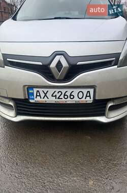 Renault Grand Scenic 2016