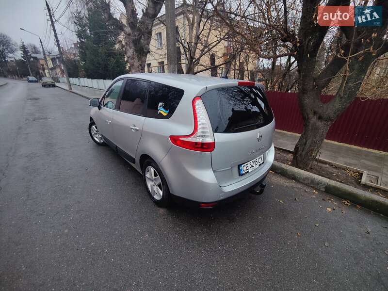 Хетчбек Renault Grand Scenic 2012 в Чернівцях