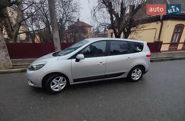 Renault Grand Scenic 2012