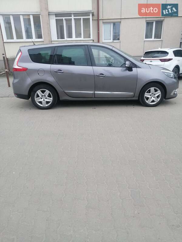Минивэн Renault Grand Scenic 2015 в Львове