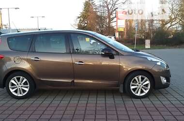 Renault Grand Scenic 2011