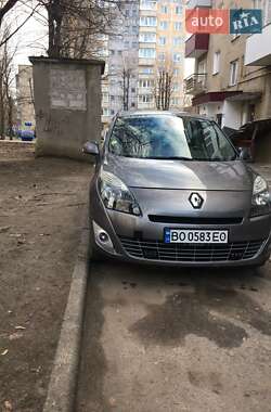 Renault Grand Scenic 2011 Renault Grand Scenic 2011