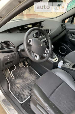 Мінівен Renault Grand Scenic 2011 в Чернівцях