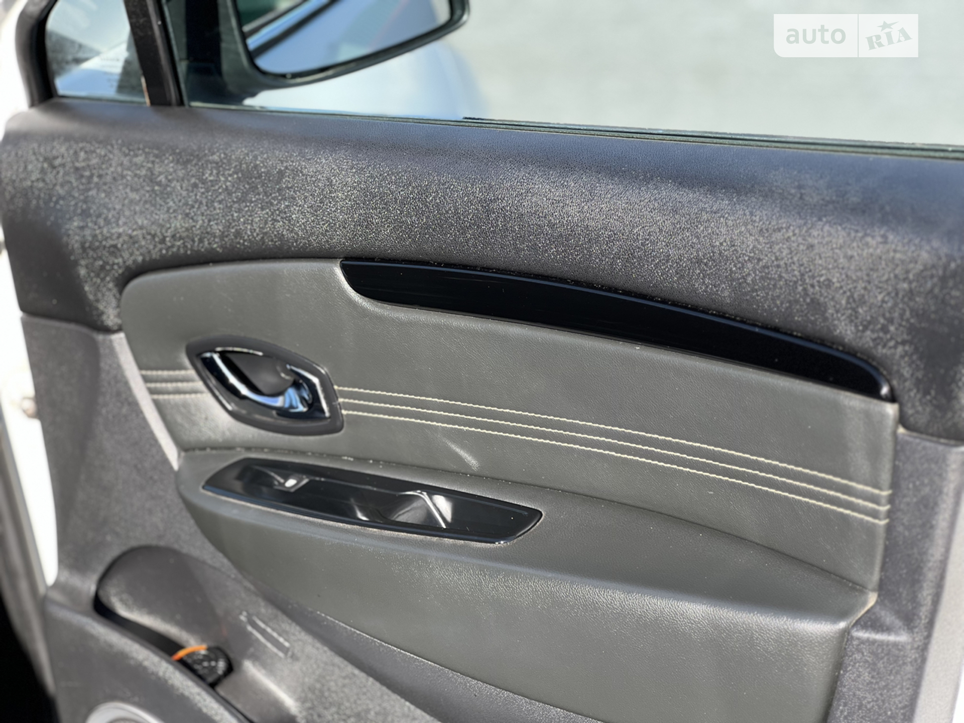 2011 Renault Scenic - мініатюра 46