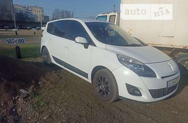 Renault Grand Scenic 2010