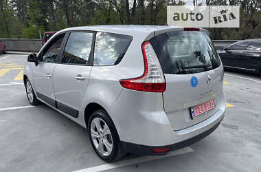 Минивэн Renault Grand Scenic 2010 в Киеве