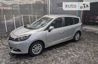 Renault Grand Scenic 2013