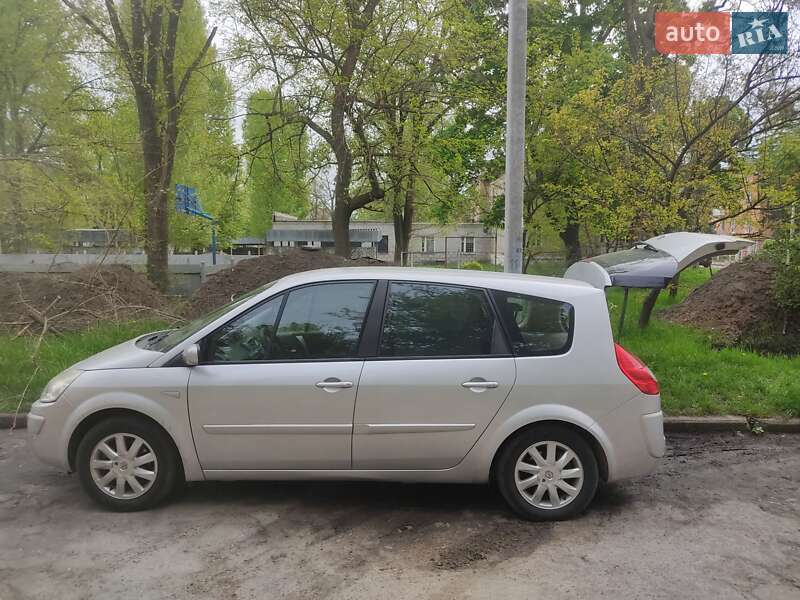 Renault Grand Scenic 2006