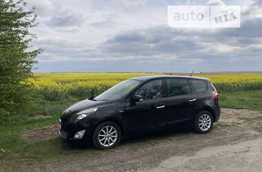 Renault Grand Scenic 2011