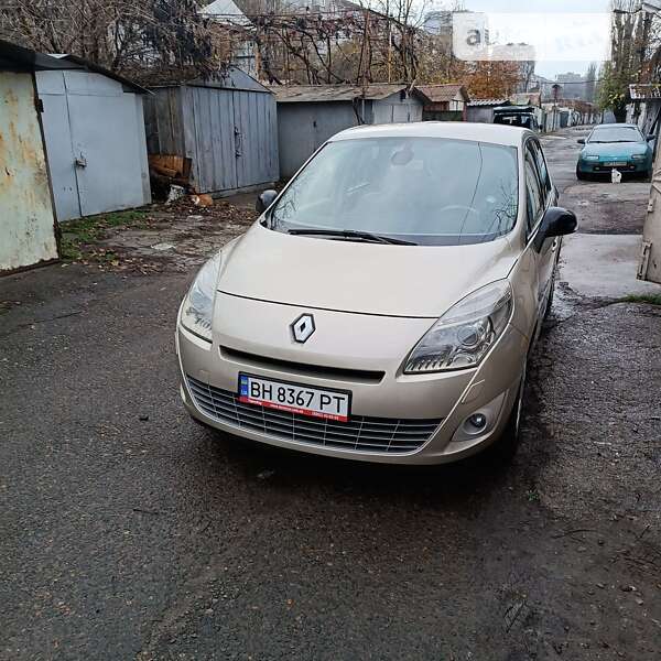 Минивэн Renault Grand Scenic 2011 в Одессе