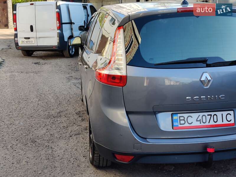 Минивэн Renault Grand Scenic 2015 в Ивано-Франковске