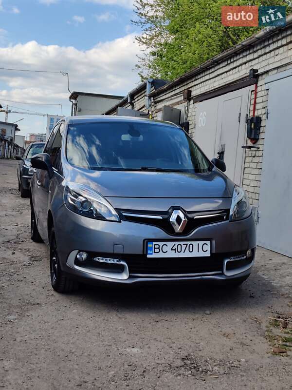 Минивэн Renault Grand Scenic 2015 в Ивано-Франковске