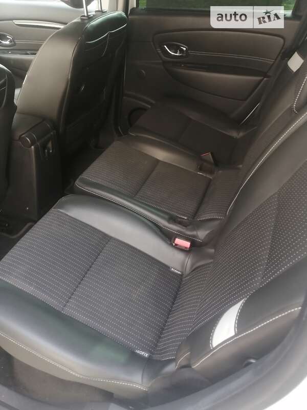 Минивэн Renault Grand Scenic 2011 в Ивано-Франковске