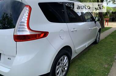 Минивэн Renault Grand Scenic 2013 в Калуше