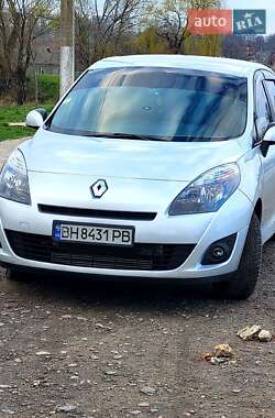 Renault Grand Scenic 2011