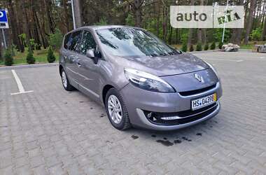 Renault Grand Scenic 2012