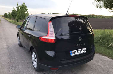 Renault Grand Scenic 2011