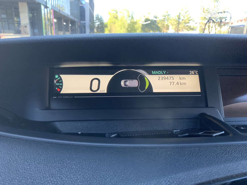 Renault Grand Scenic 2011