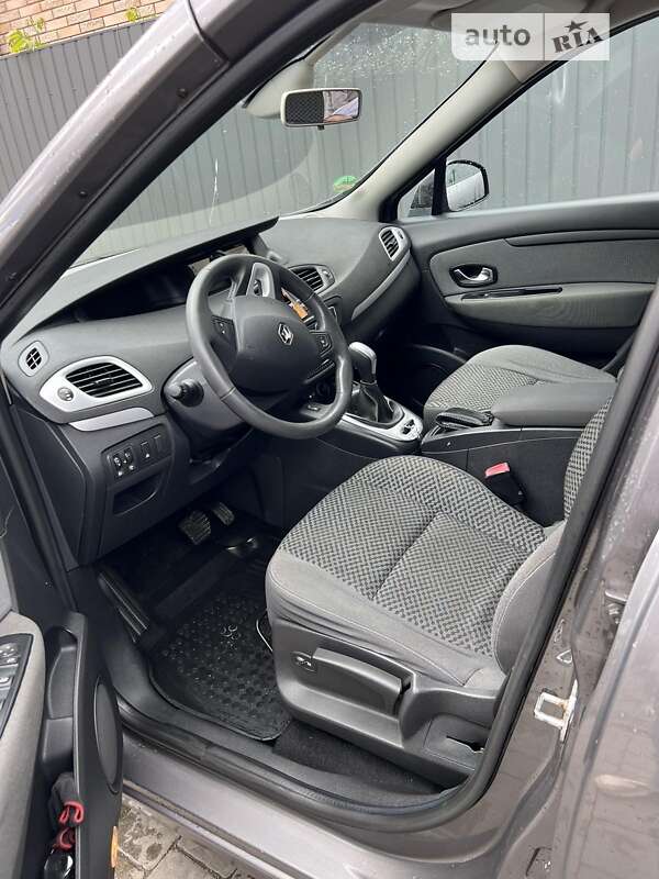 Мінівен Renault Grand Scenic 2011 в Івано-Франківську