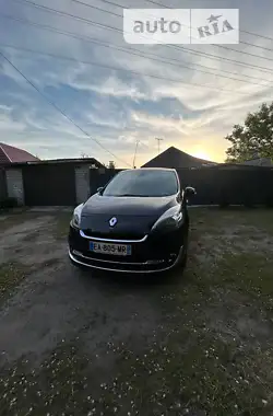 Renault Grand Scenic 2012