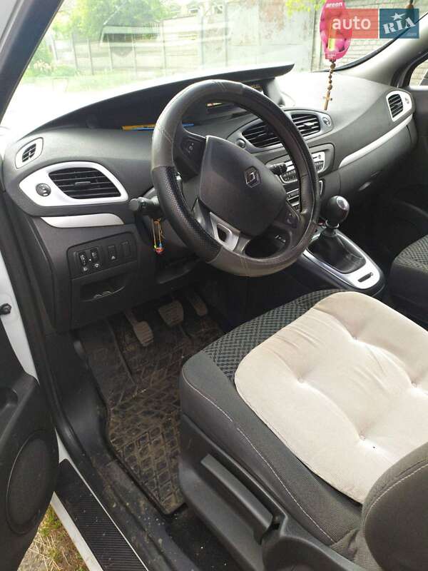 Минивэн Renault Grand Scenic 2011 в Сумах фото 10 Минивэн Renault Grand Scenic 2011 в Сумах