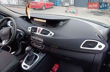 Минивэн Renault Grand Scenic 2009 в 