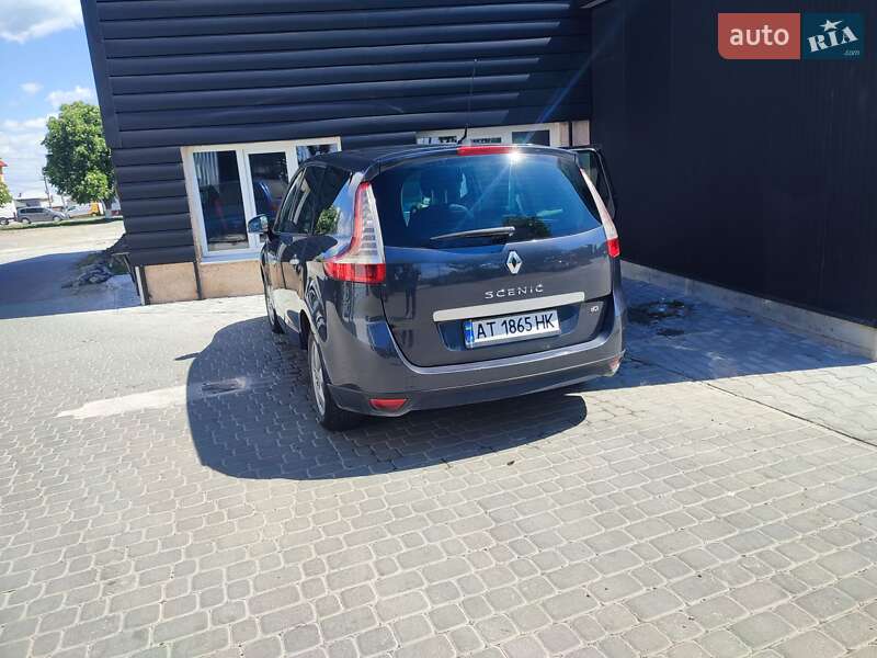 Минивэн Renault Grand Scenic 2010 в Снятине