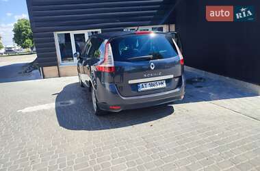 Минивэн Renault Grand Scenic 2010 в 