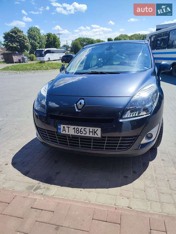 Минивэн Renault Grand Scenic 2010 в Снятине