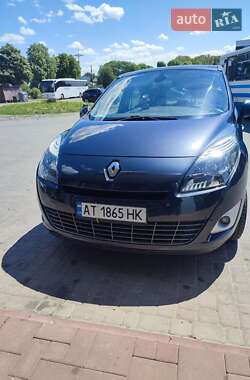Минивэн Renault Grand Scenic 2010 в 