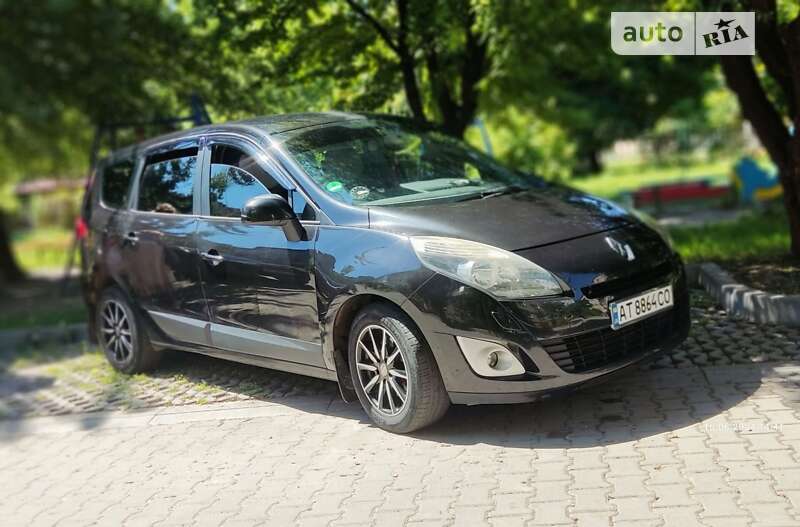 Минивэн Renault Grand Scenic 2010 в Ивано-Франковске