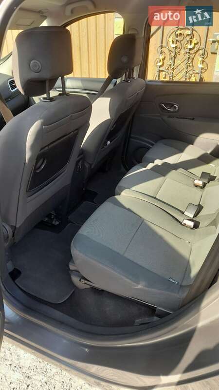 Мінівен Renault Grand Scenic 2013 в Звягелі