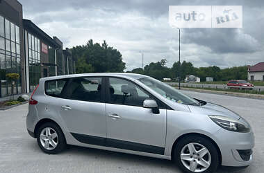 Renault Grand Scenic 2012