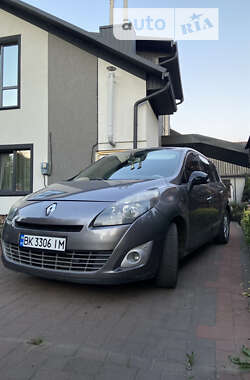 Renault Grand Scenic 2011