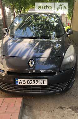 Renault Grand Scenic 2012