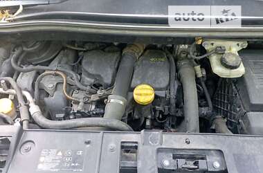 Минивэн Renault Grand Scenic 2012 в 