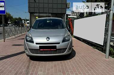 Renault Grand Scenic 2010