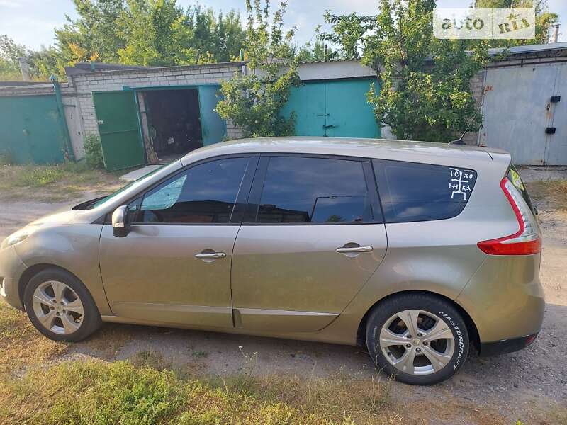 Мінівен Renault Grand Scenic 2010 в Кременчуці