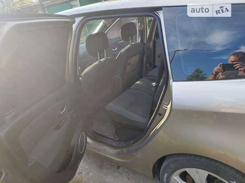 Мінівен Renault Grand Scenic 2010 в Кременчуці