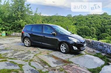 Renault Grand Scenic 2010