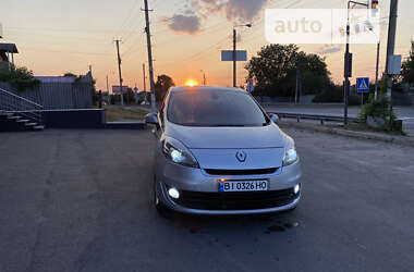 Renault Grand Scenic 2013