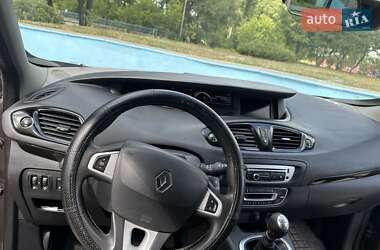 Renault Grand Scenic 2012