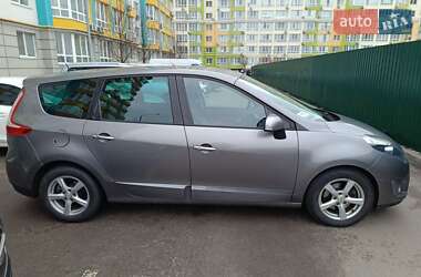 Renault Grand Scenic 2010