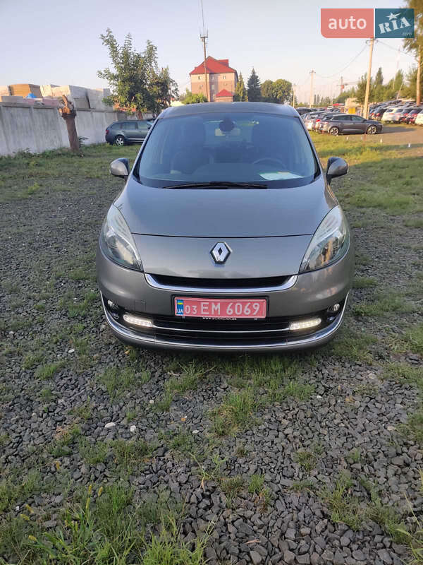 Renault Grand Scenic 2012