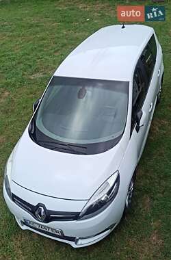 Renault Grand Scenic 2012