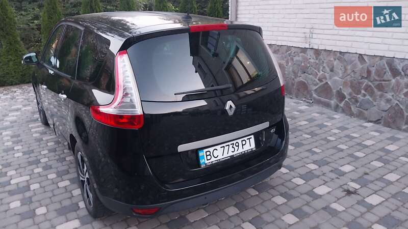 Renault Grand Scenic 2011