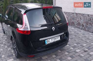 Минивэн Renault Grand Scenic 2011 в 