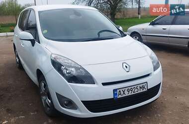 Renault Grand Scenic 2011